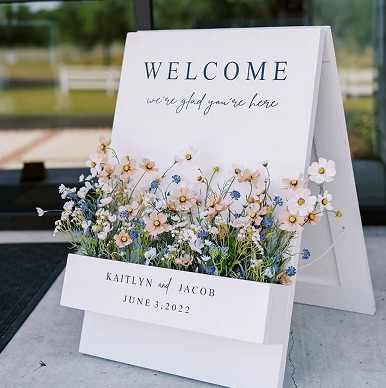 Welcome Sign Grand Rapids Event Rentals Venue Bella Giornata